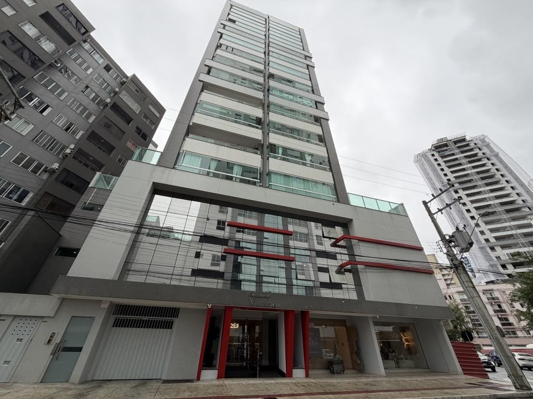 Apartamento no Edifício Vintage – 3 dormitórios, mobiliado, 4 vagas e lazer completo | Balneário Camboriú