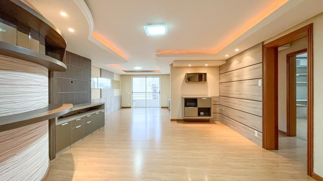 Apartamento semimobiliado a venda no bairro Exposição