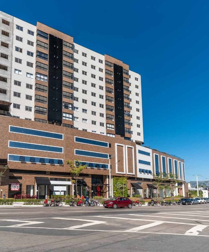 Apartamento - 2 dormitórios - 1 Suíte - localizado em Balneário Camboriú / Centro