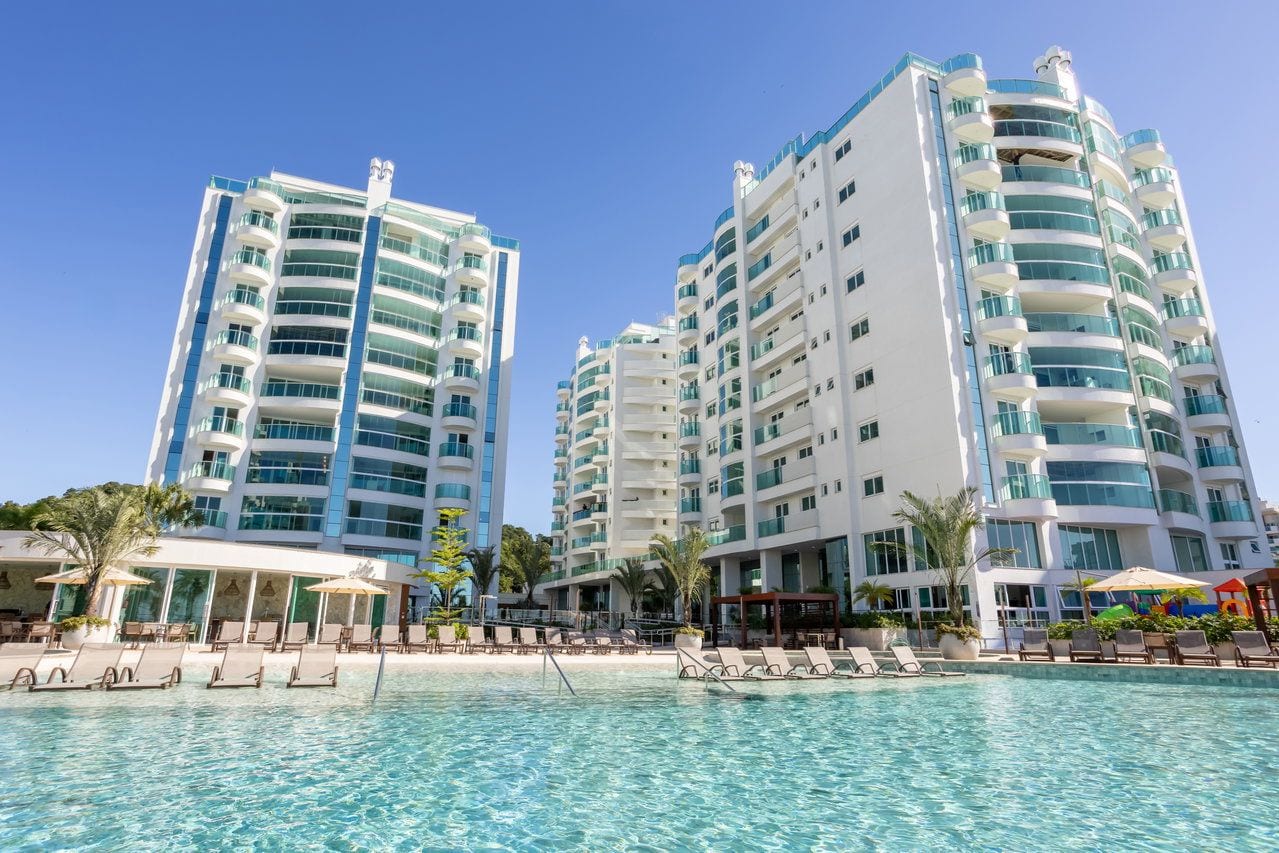 Apartamento - 4 dormitórios - 4 Suítes - localizado em Itajaí / Praia Brava