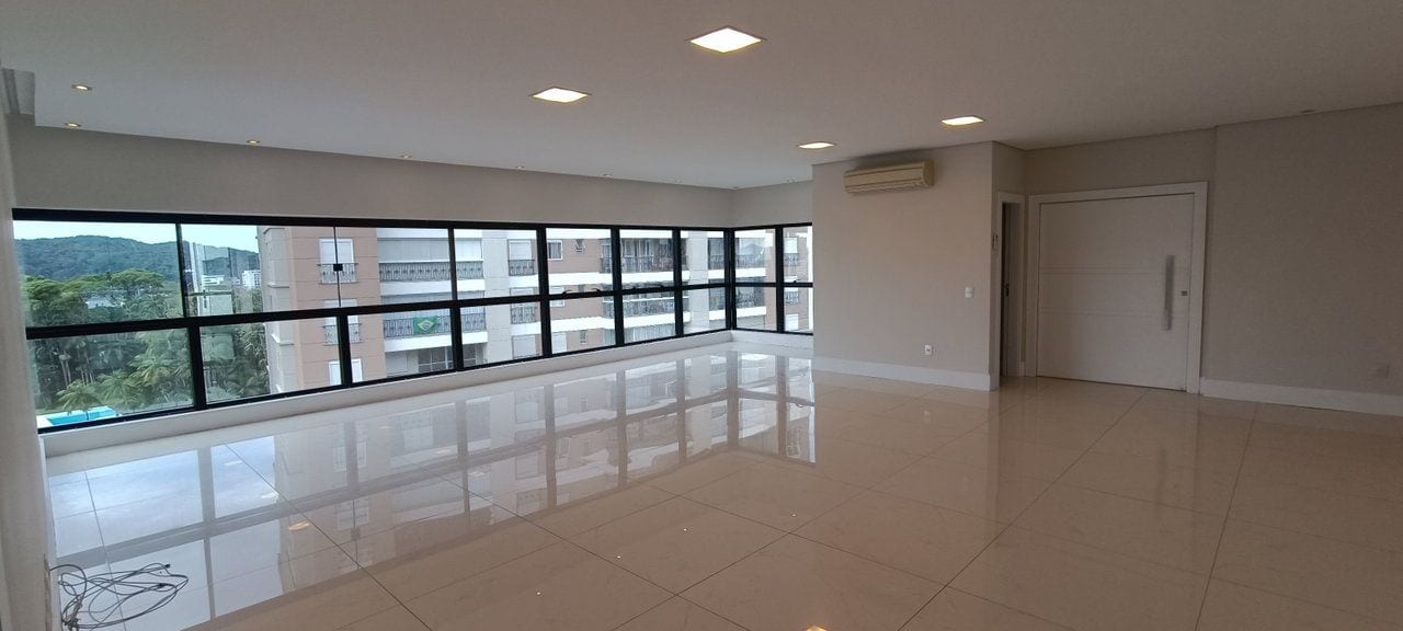 Apartamento - 3 dormitórios - 3 Suítes - localizado em Joinville / Atiradores